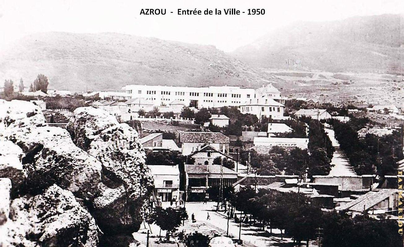 Azrou- Entree de la Ville - 1950.jpg